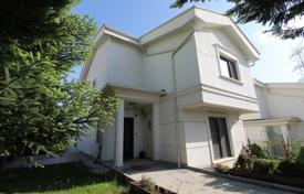 Geräumige Villa mit eigenem Garten in Ankara Cayyolu. $821 000
