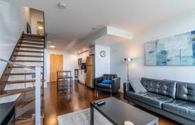 2-zimmer wohnung in The Queensway, Kanada. C$775 000