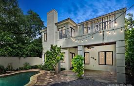 Villa – Miami, Florida, Vereinigte Staaten. 2 224 000 €
