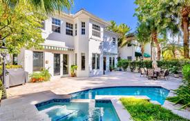 Villa – Aventura, Florida, Vereinigte Staaten. 1 375 000 €