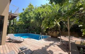 Villa 402 m² in Center District, Israel. $4 194 000