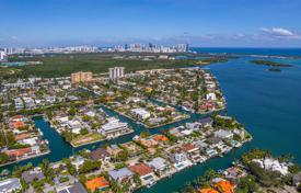 Haus in der Stadt – North Miami, Florida, Vereinigte Staaten. $3 500 000