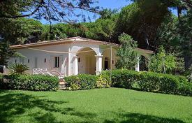 Villa – Sabaudia, Latium, Italien. 2 650 €  pro Woche