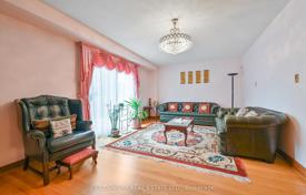 9-zimmer haus in der stadt in Scarborough, Kanada. C$1 810 000