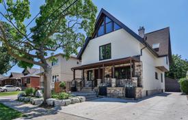 Haus in der Stadt – Etobicoke, Toronto, Ontario,  Kanada. C$1 918 000