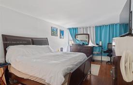 1-zimmer appartements in eigentumswohnungen 89 m² in Hallandale Beach, Vereinigte Staaten. $420 000