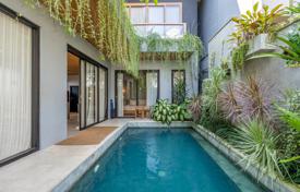 5-zimmer villa 290 m² in Batu Bolong Beach, Indonesien. $274 000
