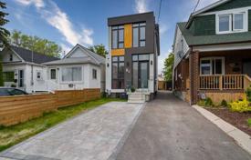 Haus in der Stadt – East York, Toronto, Ontario,  Kanada. C$1 669 000