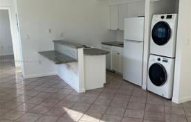 2-zimmer appartements in eigentumswohnungen 63 m² in Miami Beach, Vereinigte Staaten. $320 000