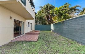 2-zimmer haus in der stadt 144 m² in Miami, Vereinigte Staaten. $1 149 000