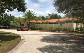 Villa – Miami, Florida, Vereinigte Staaten. $1 995 000