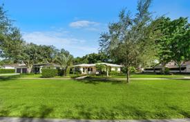 Haus in der Stadt – Coral Gables, Florida, Vereinigte Staaten. $1 675 000