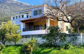 4-zimmer haus in der stadt 280 m² in Kyparissia, Griechenland. 490 000 €