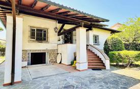 5-zimmer villa 381 m² in Pietrasanta, Italien. 1 350 000 €