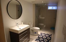 10-zimmer haus in der stadt in Etobicoke, Kanada. C$1 728 000
