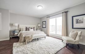 6-zimmer stadthaus in North York, Kanada. C$1 154 000