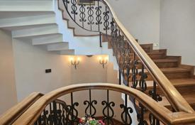 10-zimmer villa 1500 m² in Sarıyer, Türkei. 257 532 000 TRY