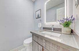 11-zimmer haus in der stadt in Scarborough, Kanada. C$1 308 000