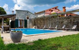 5-zimmer haus in der stadt 280 m² in Gračišće, Kroatien. 590 000 €