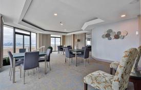 2-zimmer wohnung in Lake Shore Boulevard West, Kanada. C$1 227 000