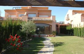 Villa – Estepona, Andalusien, Spanien. 670 000 €