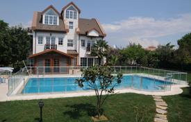 6-zimmer villa 650 m² in Büyükçekmece, Türkei. $900 000