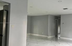 3-zimmer haus in der stadt 194 m² in Miami, Vereinigte Staaten. $980 000