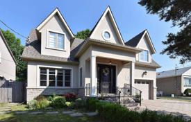 Haus in der Stadt – Etobicoke, Toronto, Ontario,  Kanada. C$1 879 000