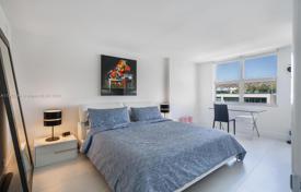 2-zimmer appartements in eigentumswohnungen 120 m² in Miami Beach, Vereinigte Staaten. $599 000