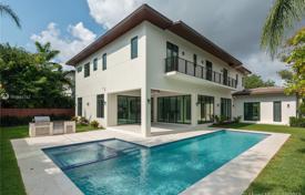8-zimmer villa 575 m² in Miami, Vereinigte Staaten. $3 550 000