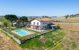 14-zimmer villa in Nizza Monferrato, Italien. 1 100 000 €
