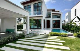 5-zimmer villa 300 m² in Pattaya, Thailand. $385 000