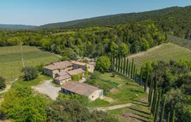 17-zimmer landgut 2450 m² in Montalcino, Italien. Price on request