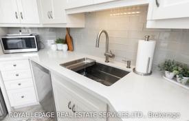 6-zimmer wohnung in Etobicoke, Kanada. C$993 000