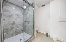 9-zimmer haus in der stadt in Scarborough, Kanada. C$1 579 000