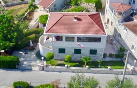 3-zimmer villa 200 m² in Slano, Kroatien. Price on request