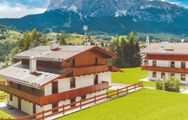 Chalet – Cortina d'Ampezzo, Veneto, Italien. Price on request