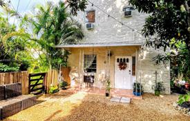 6-zimmer haus in der stadt 296 m² in Coral Gables, Vereinigte Staaten. $2 350 000