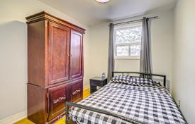 11-zimmer stadthaus in North York, Kanada. C$1 360 000