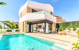 3-zimmer villa 159 m² in Torrevieja, Spanien. 469 000 €