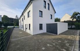 5-zimmer stadthaus 118 m² in Bayern, Deutschland. 598 000 €