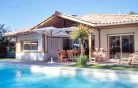 Villa – Neu-Aquitanien, Frankreich. 3 900 €  pro Woche