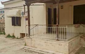 2-zimmer chalet 130 m² in Athen, Griechenland. 300 000 €