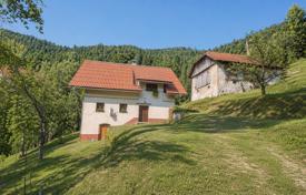 2-zimmer einfamilienhaus 120 m² in Idrija, Slowenien. 309 000 €