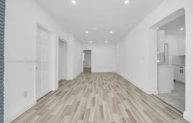 3-zimmer haus in der stadt 187 m² in Miami, Vereinigte Staaten. $550 000