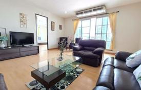 3-zimmer penthaus in Khlong Toei, Thailand. $924 000