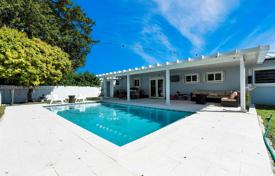 3-zimmer haus in der stadt 155 m² in Miami, Vereinigte Staaten. $700 000