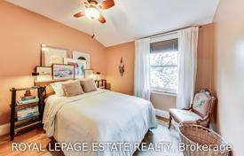 11-zimmer haus in der stadt in Old Toronto, Kanada. C$1 676 000