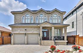 4-zimmer haus in der stadt in North York, Kanada. C$2 307 000