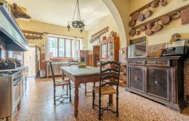 40-zimmer villa in Greve in Chianti, Italien. Price on request